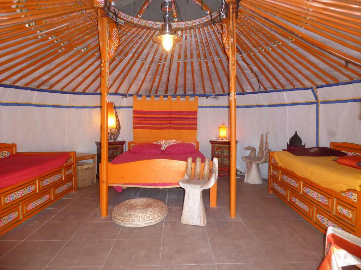 Ferme Saint Pierre Hotel Bargème Esterno foto